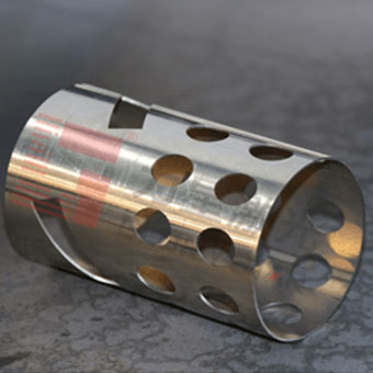 ???三卡盤激光切管機