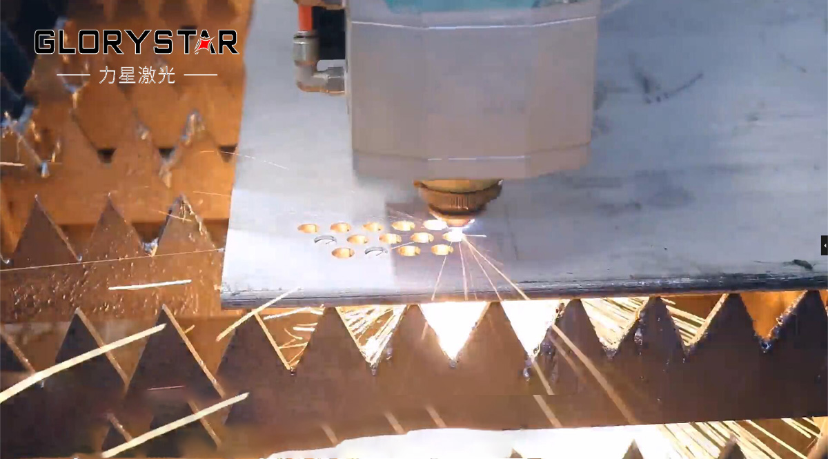 激光切割機(jī)切割圓點(diǎn)需要注意什么？